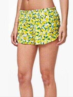 Lululemon Will the Wave Lemon Print Surf Short 2.5 RARE Limited Edition Size 6